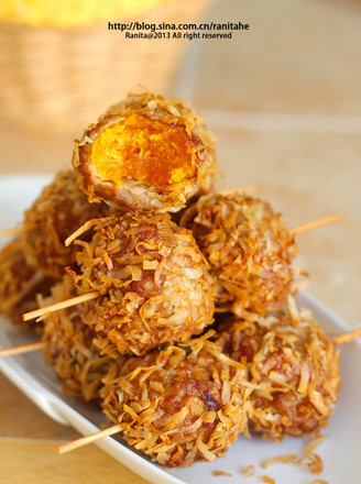 Coconut Balls Wrapped with Egg Yolk