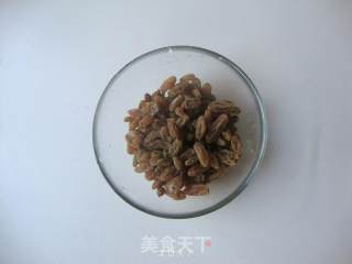 Walnut and Raisin Soft European Buns recipe