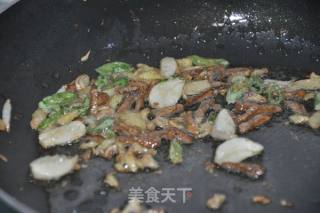 Stir-fried Small Snails recipe