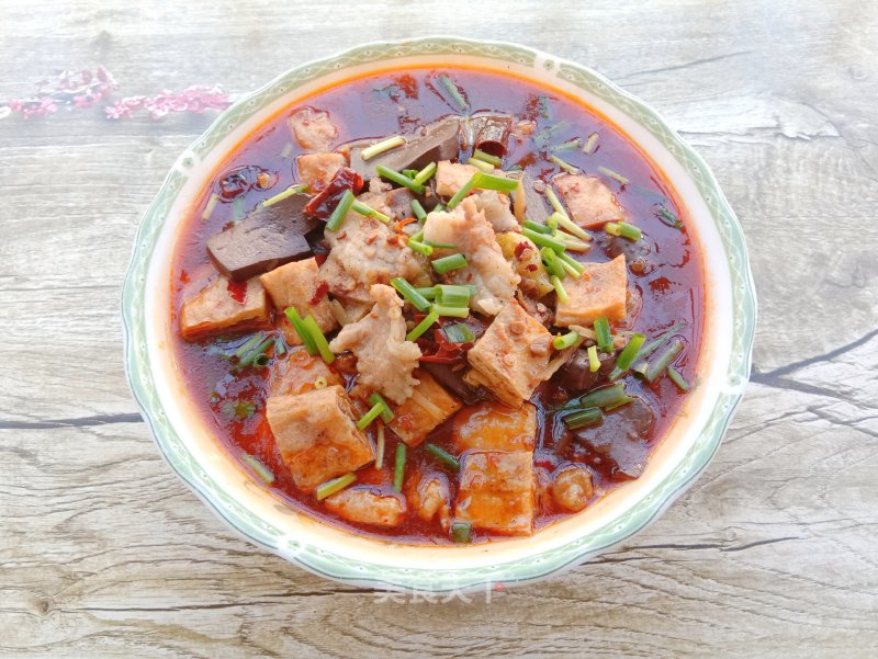 Lean Pork with Tofu and Pork Blood recipe