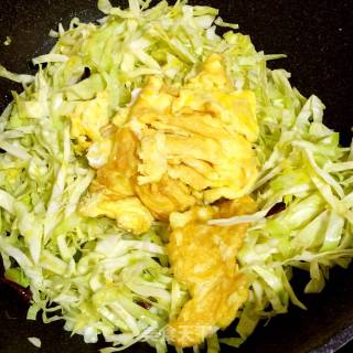 Scrambled Eggs with Cabbage recipe