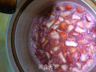 Strawberry Jam Made for The First Time recipe