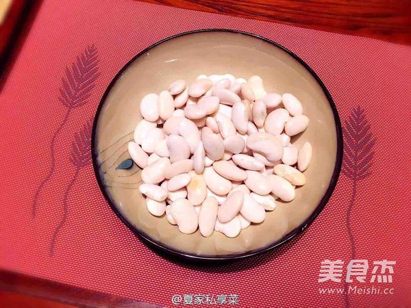 Osmanthus Fragrans and White Kidney Beans recipe