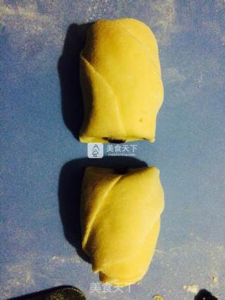 Squeeze Rose Nut Bread recipe