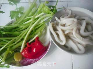 Fried Squid with Celery recipe