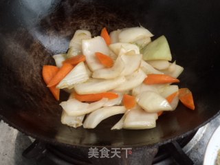 Stir-fried Chinese Cabbage Stem with Black Fungus recipe