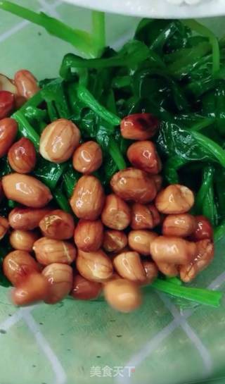 Nuts Spinach recipe