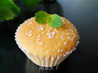Super Soft and Delicate Sponge Cupcakes recipe