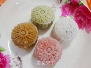 Colorful Snowy Mooncakes recipe