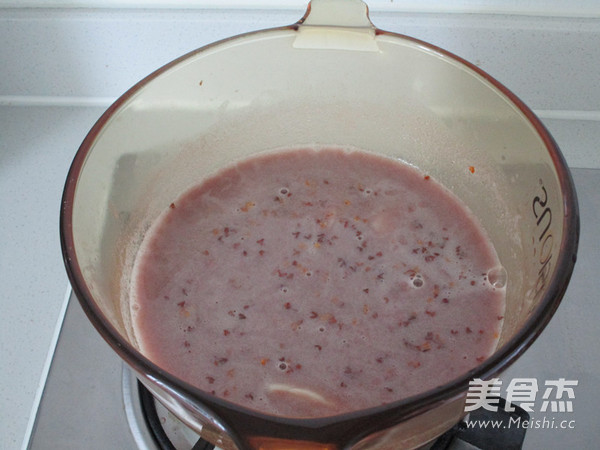 Sweet-scented Osmanthus Red Bean Barley Rice Cake Soup recipe