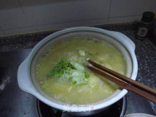 Yellow Flower Egg Congee recipe