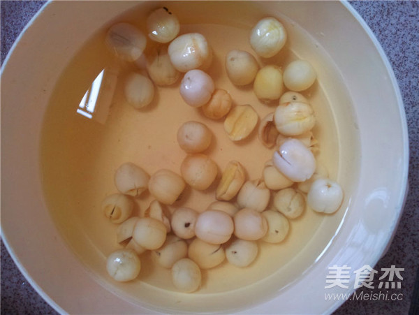 Red Bean and Lotus Seed Soup recipe