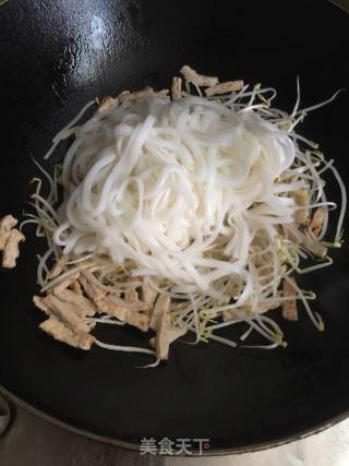 Fried Rice Noodles recipe