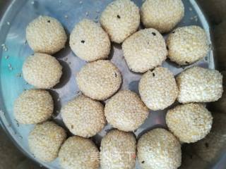 Pumpkin Sesame Balls recipe