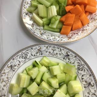 Diced Vegetables with Cashew Nuts recipe
