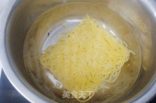 Refreshing and Refreshing Taste-three Silk Noodles recipe