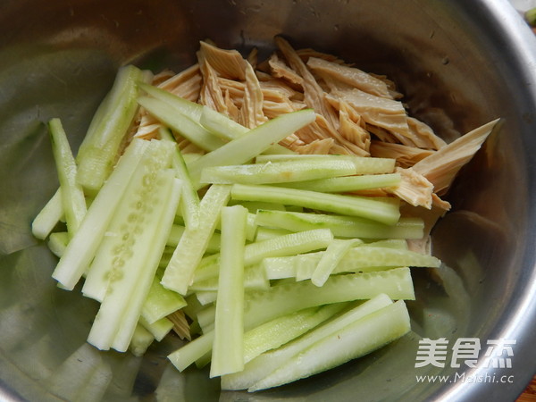 Cucumber with Yuba recipe