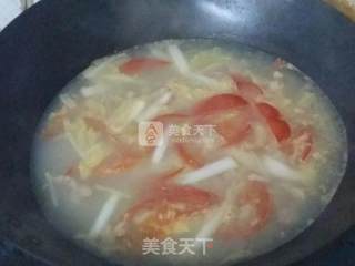 Tomato Pork Skin Soup recipe