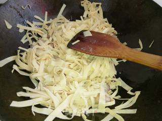Warm Gourmet Pork Belly Stewed with Dried Tofu recipe
