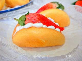Creamy Strawberry Bebs recipe