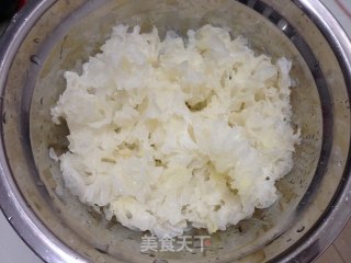 【papaya Lily Tremella Syrup】 recipe