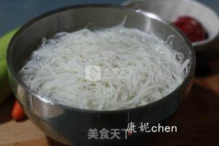 Beef Stir-fried Rice Noodles recipe