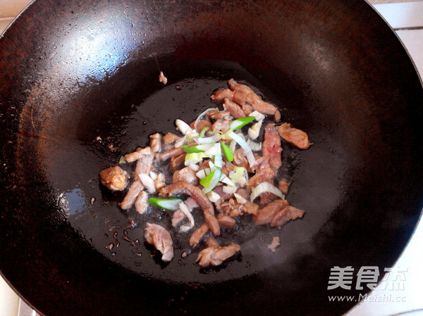 Stir-fried Pork with Mushrooms recipe