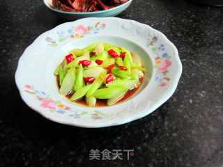 Stir-fried Cabbage Stems recipe