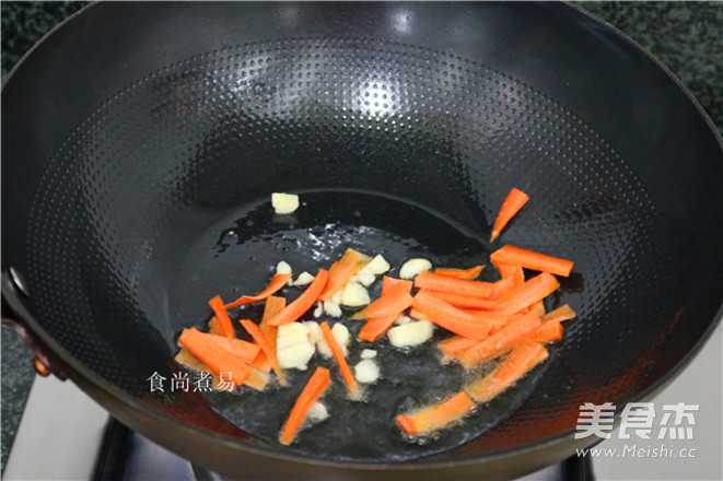 Stir-fried Cabbage Stem recipe