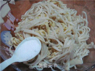 Dried Tofu Mixed with Enoki Mushrooms recipe