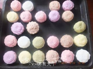 Colorful Snowy Mooncakes recipe