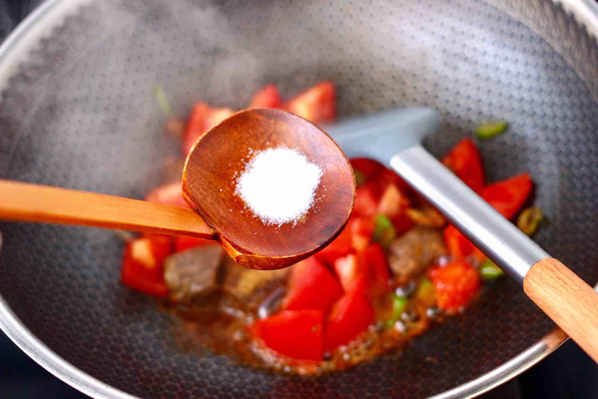 Spinach Noodles with Tomato Brisket recipe