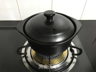 Beef with Tomato and Enoki Mushroom recipe