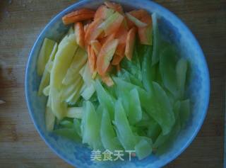 Stir-fried Pork with Lettuce recipe