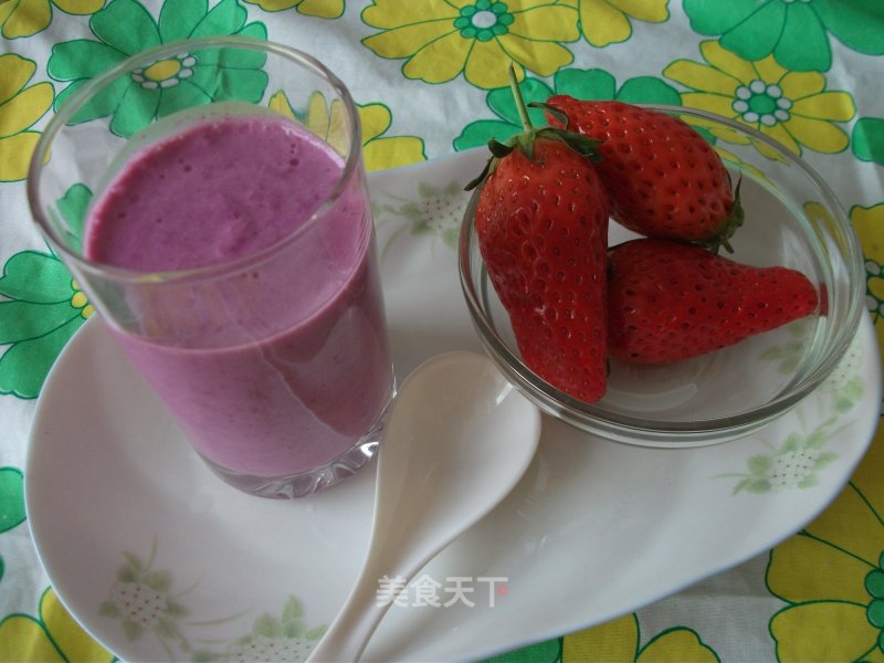 Purple Cabbage Yogurt Shake recipe