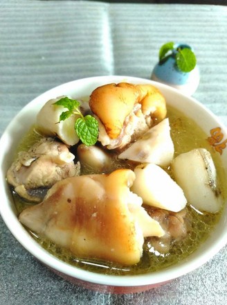 Trotter and Yam Soup recipe
