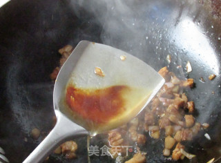Sauce-flavored Pork with Asparagus recipe