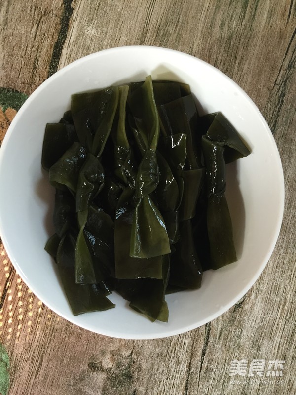 Ribs Stewed Kelp recipe