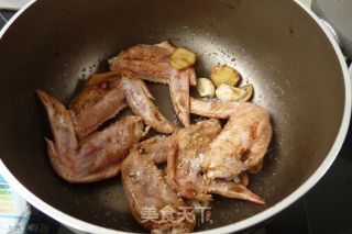 Braised Chicken Wings with Black Pepper and Corn recipe