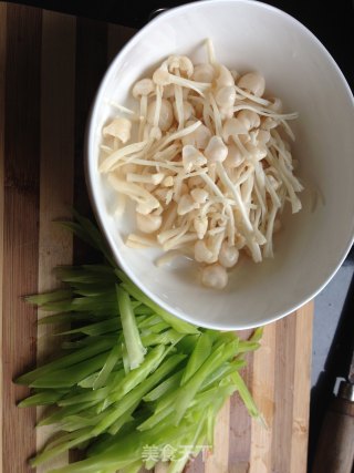 Fresh Mushroom Egg Dumpling Soup recipe