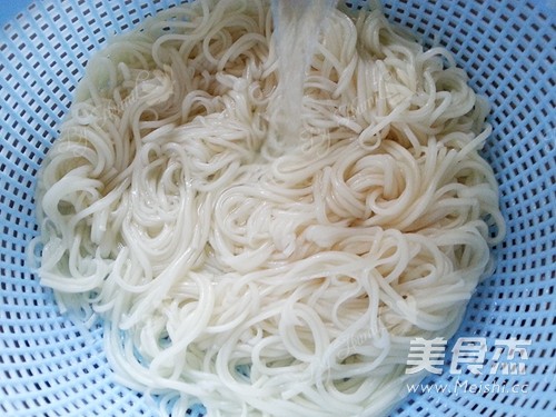 Lotus Root Noodles with Spicy Sauce recipe