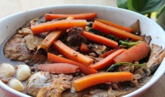 Braised Pomfret with Seasonal Vegetables recipe