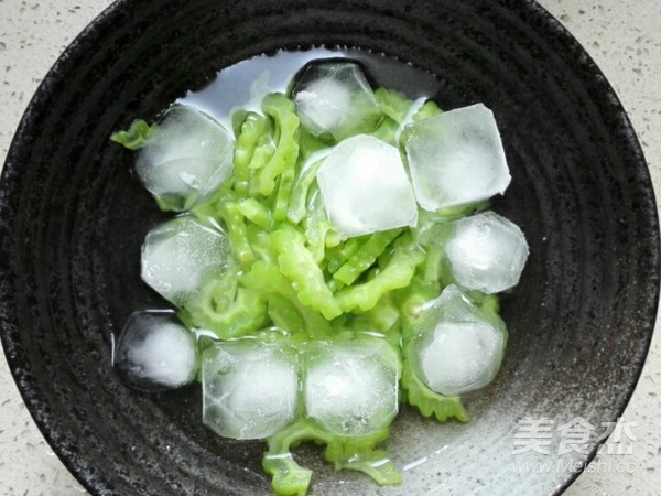 Bitter Gourd with Ice Plum recipe