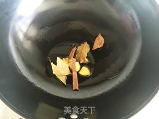 Yellow Braised Chicken recipe