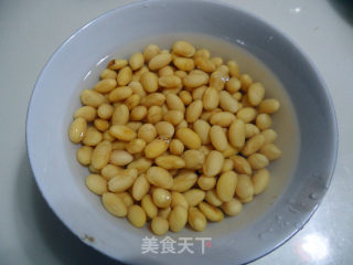 Red Dates and Longan Soy Milk recipe