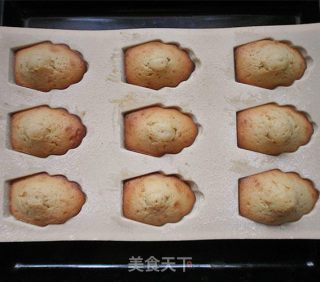 Lemon Fragrant Madeleines (madeleines) recipe