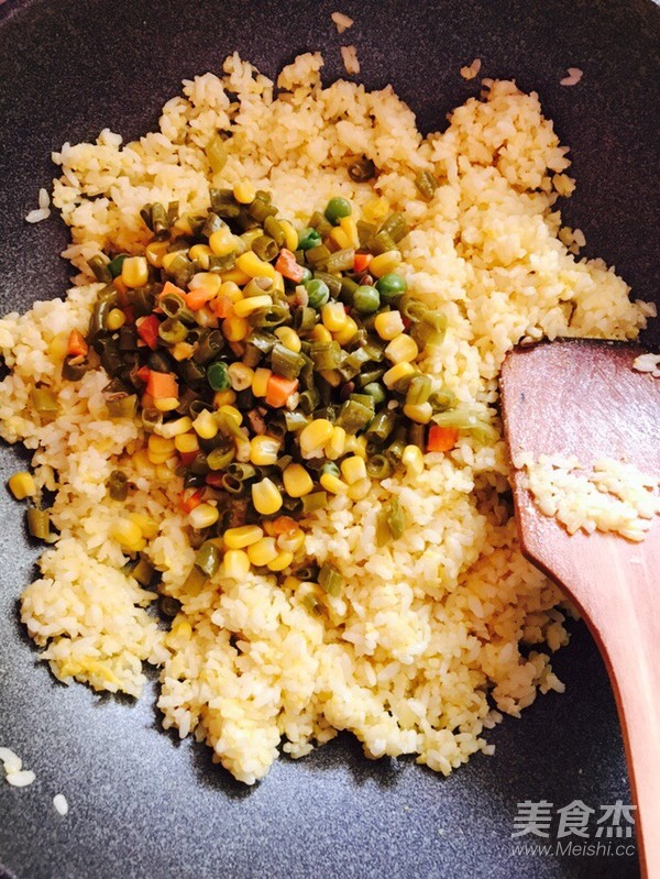 Fried Rice with Capers, Mixed Vegetables and Eggs recipe