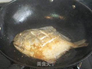 Spicy Garlic Roast Pomfret recipe