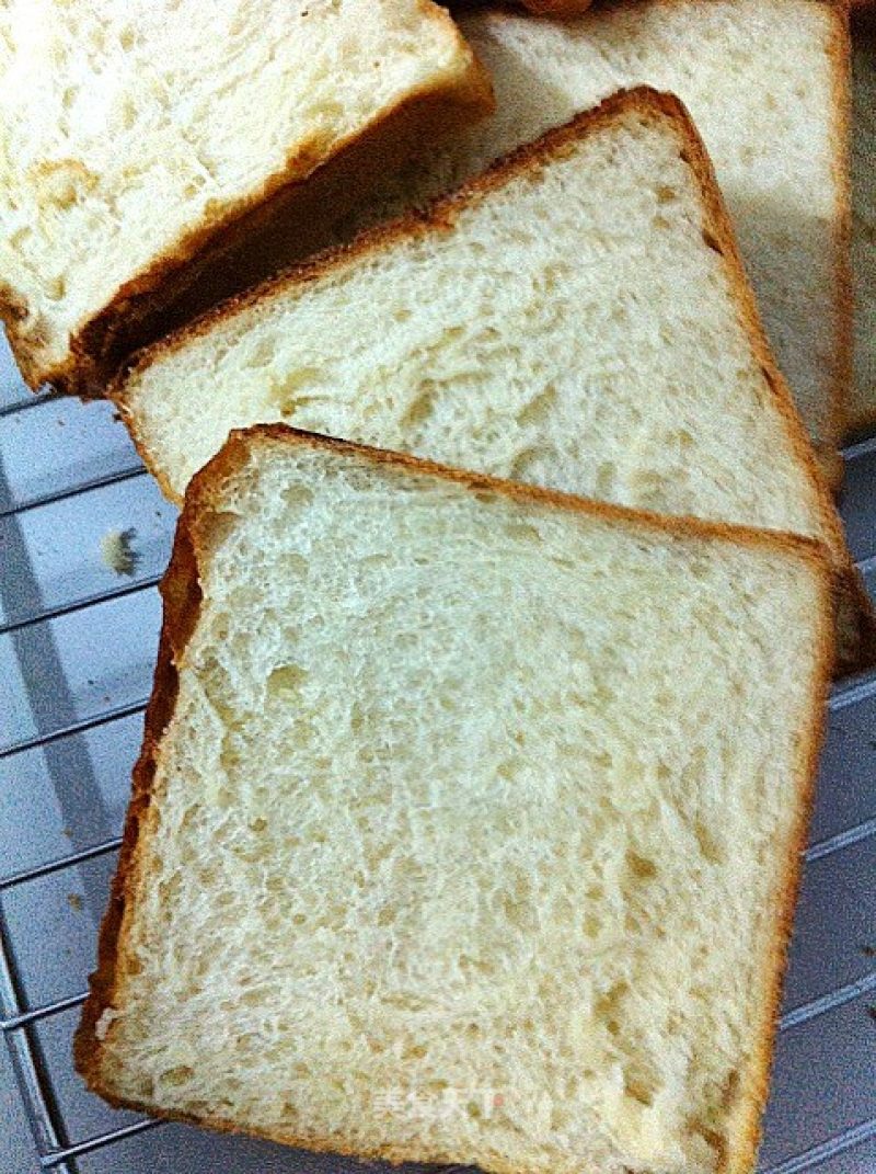 My First Toast, 450 Grams of Simple Milky Toast. recipe