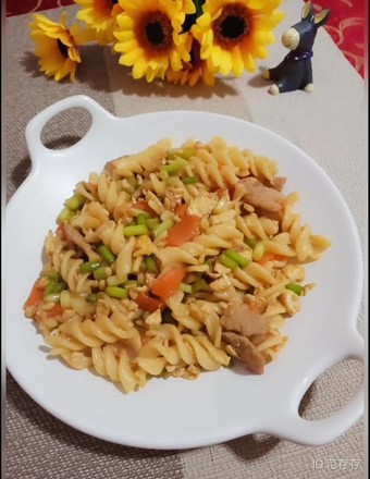 Chinese Style Stir-fried Pasta